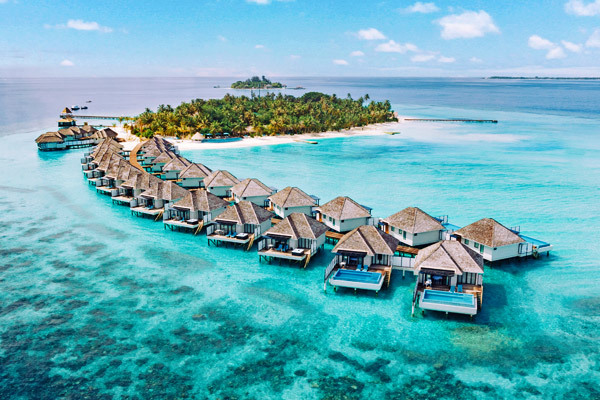 Nova Maldives *****